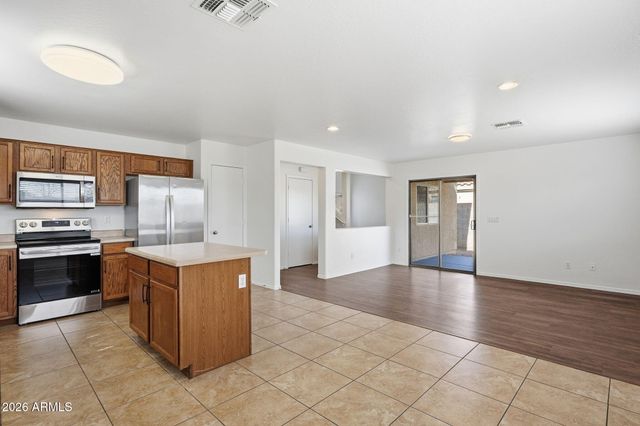 7221 S 37TH Drive, Phoenix, AZ 85041