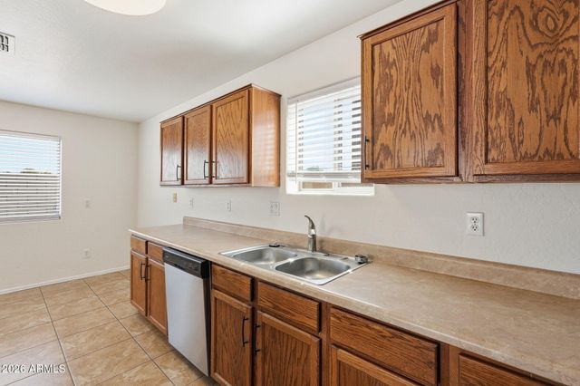 7221 S 37TH Drive, Phoenix, AZ 85041