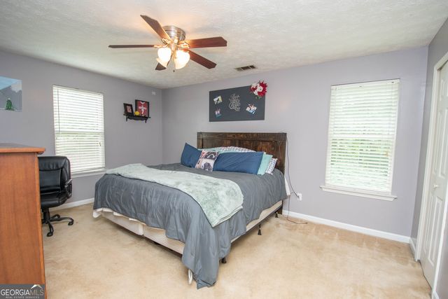 195 Pinewood Drive, Senoia, GA 30276