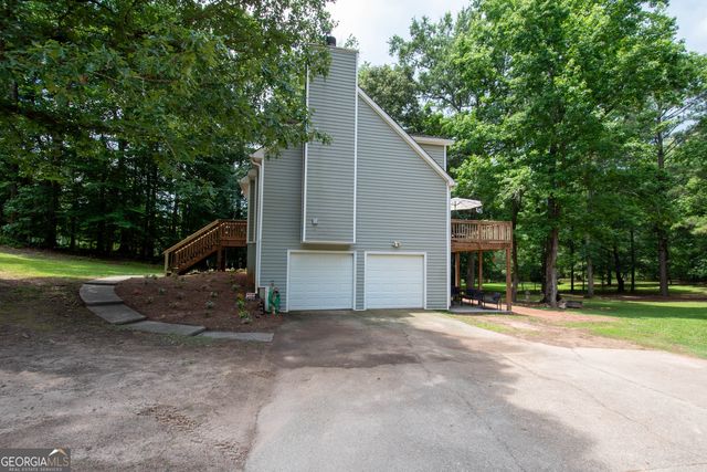 195 Pinewood Drive, Senoia, GA 30276