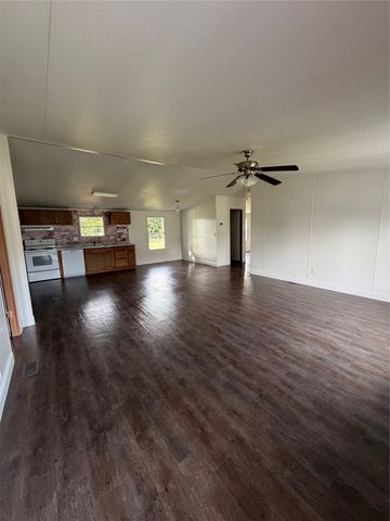 2517 Willow Oak Lane, Burleson, TX 76028