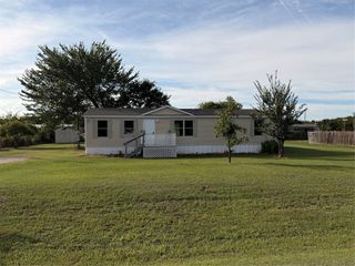 2517 Willow Oak Lane, Burleson, TX 76028