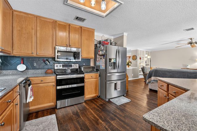 901 Dogwood TRL, Cedar Park, TX 78613