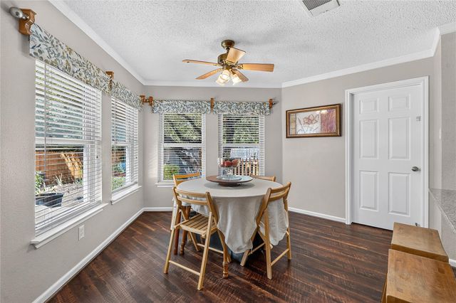901 Dogwood TRL, Cedar Park, TX 78613