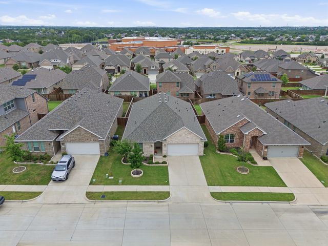4735 Bluffview Drive, Haltom City, TX 76137