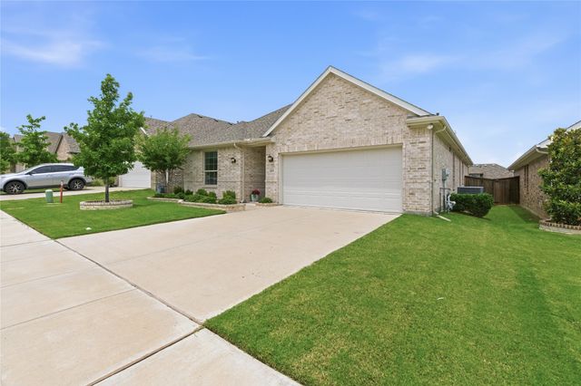 4735 Bluffview Drive, Haltom City, TX 76137