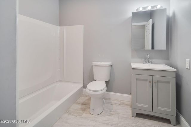 229 2nd Street unit#3, Troy, NY 12180