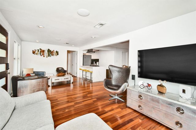 1204 Archer St, Houston, TX 77009