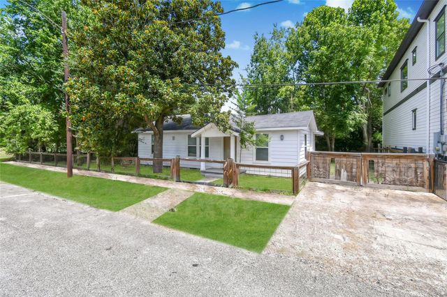 1204 Archer St, Houston, TX 77009