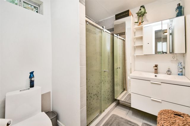 1204 Archer St, Houston, TX 77009