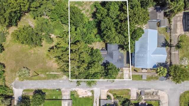 1204 Archer St, Houston, TX 77009