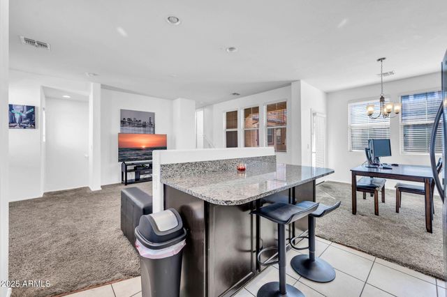 2121 N 77th Drive, Phoenix, AZ 85035