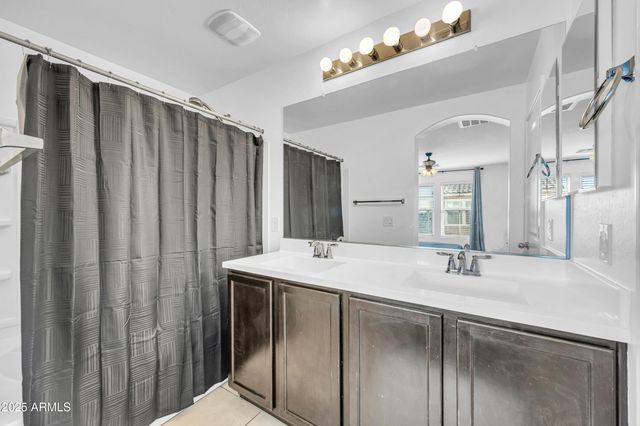 2121 N 77th Drive, Phoenix, AZ 85035