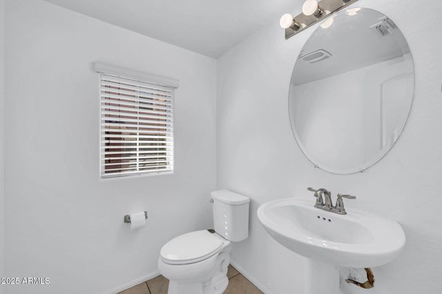 2121 N 77th Drive, Phoenix, AZ 85035