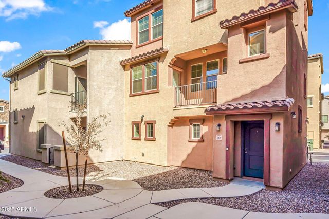 2121 N 77th Drive, Phoenix, AZ 85035