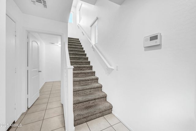 2121 N 77th Drive, Phoenix, AZ 85035