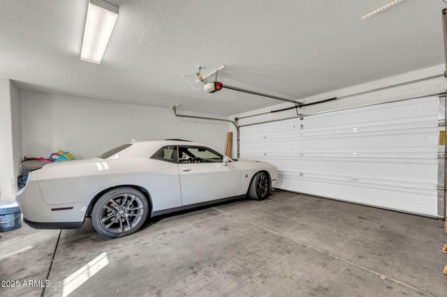 2121 N 77th Drive, Phoenix, AZ 85035