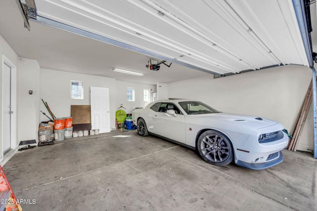 2121 N 77th Drive, Phoenix, AZ 85035