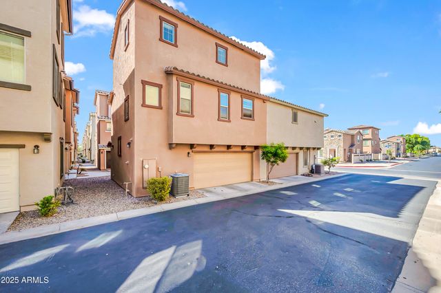 2121 N 77th Drive, Phoenix, AZ 85035