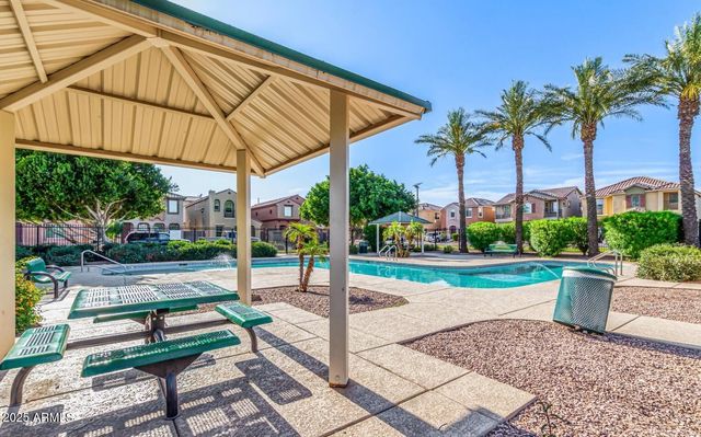 2121 N 77th Drive, Phoenix, AZ 85035