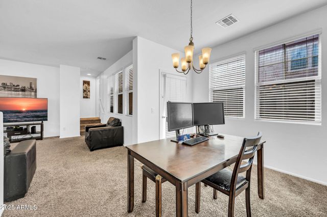 2121 N 77th Drive, Phoenix, AZ 85035