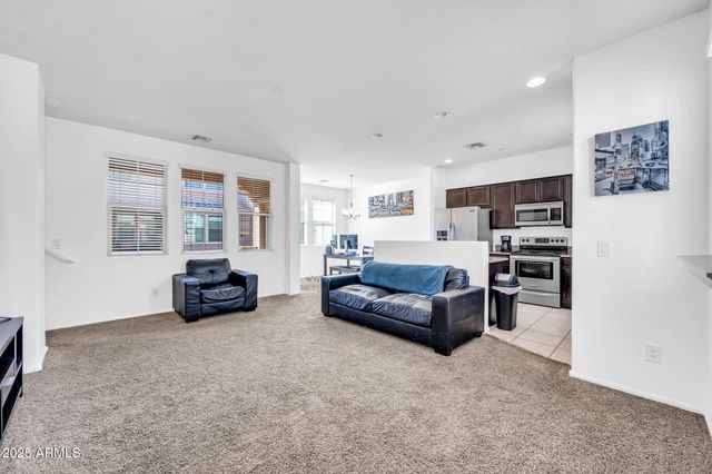 2121 N 77th Drive, Phoenix, AZ 85035