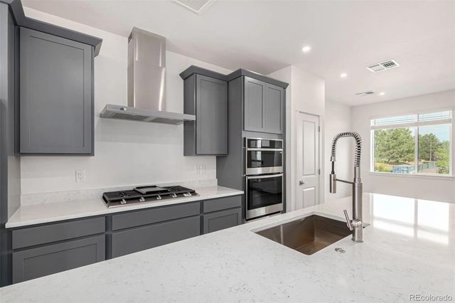 31 Ascent Trail, Englewood, CO 80112