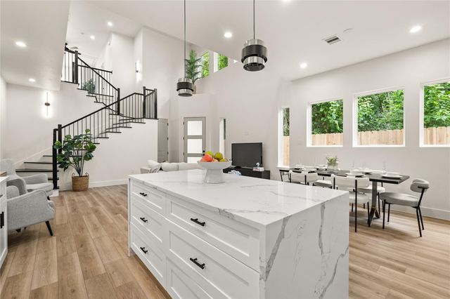 3539 Mainer Street B, Houston, TX 77021