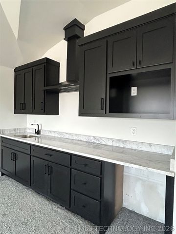 4601 S Sequoia Avenue, Broken Arrow, OK 74011