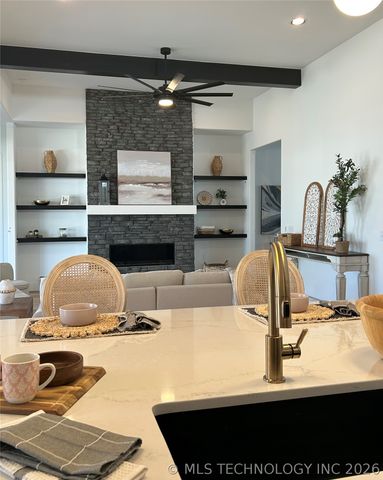 4601 S Sequoia Avenue, Broken Arrow, OK 74011