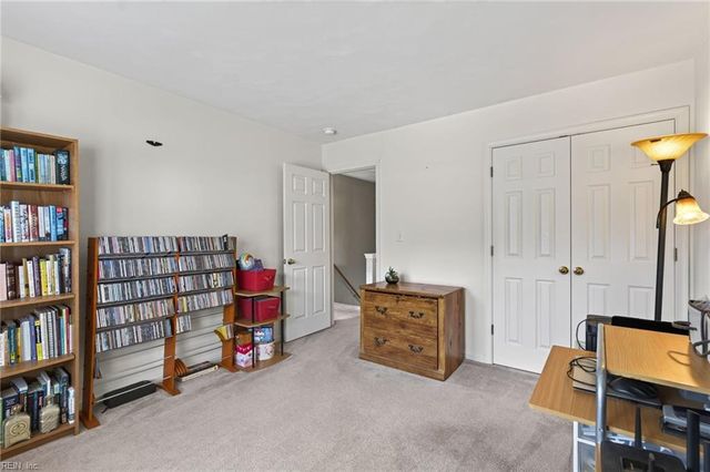 1019 English Oak DR, Suffolk, VA 23434