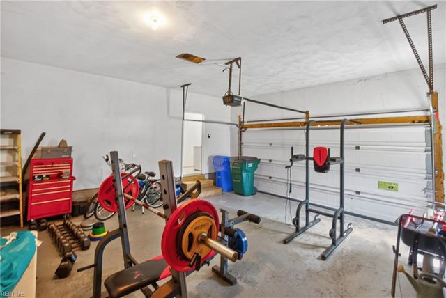 1019 English Oak DR, Suffolk, VA 23434