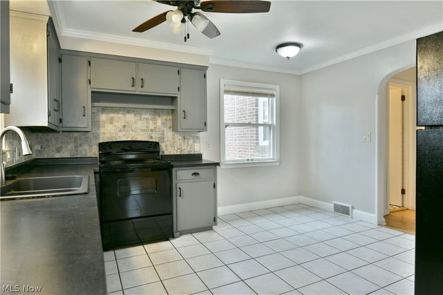 94 Jennette Drive, Youngstown, OH 44512