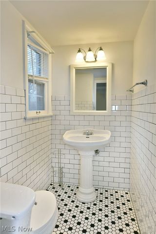 94 Jennette Drive, Youngstown, OH 44512