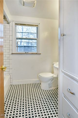 94 Jennette Drive, Youngstown, OH 44512