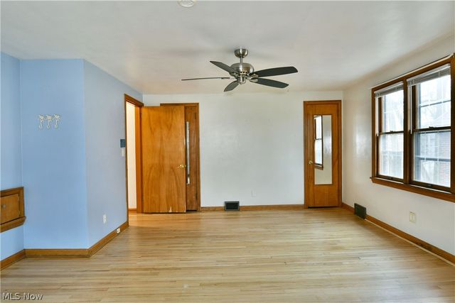 94 Jennette Drive, Youngstown, OH 44512