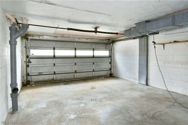 94 Jennette Drive, Youngstown, OH 44512