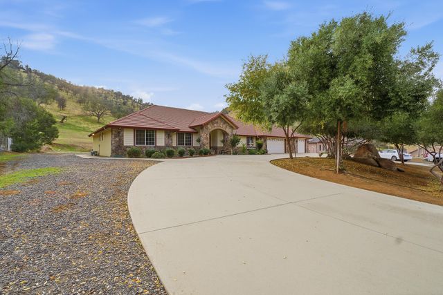 16777 Coyote Drive, Springville, CA 93265