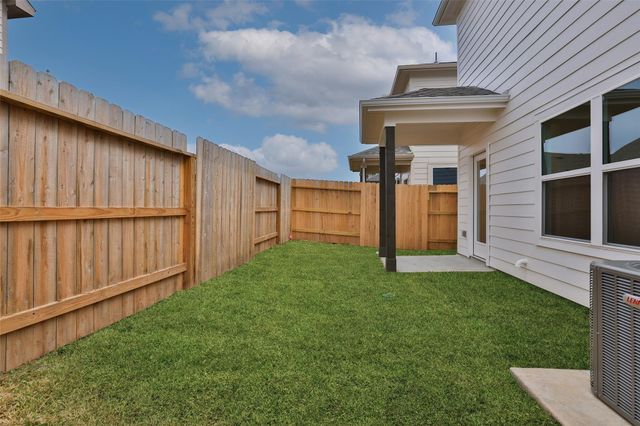 2218 Villa Clara Drive, Friendswood, TX 77546