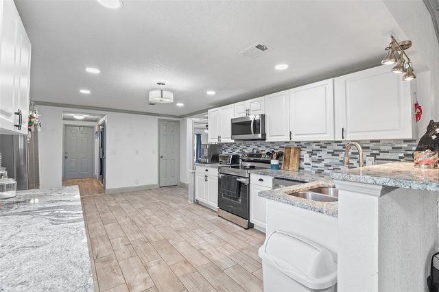 304 BUCK TRAIL, Davenport, FL 33837