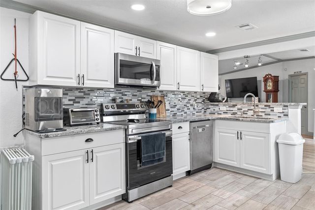 304 BUCK TRAIL, Davenport, FL 33837