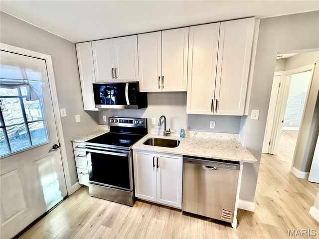 1940 Stedman Court, Overland, MO 63114