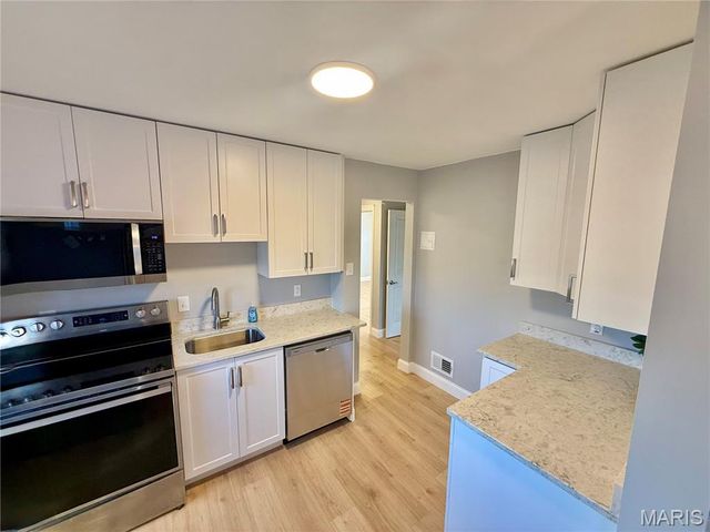 1940 Stedman Court, Overland, MO 63114