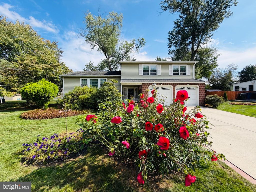 1013 HUDSON AVE, Voorhees, NJ 08043