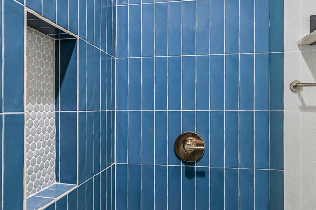 122 SHADY BLUFF DR, Wimberley, TX 78676