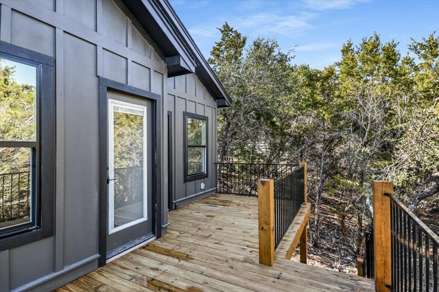 122 SHADY BLUFF DR, Wimberley, TX 78676