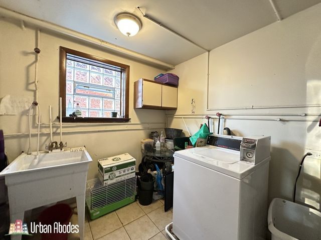 1812 N 20th Avenue 3, Melrose Park, IL 60160