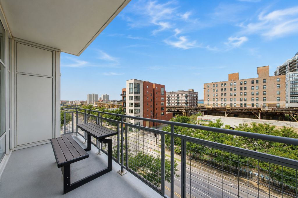 50 E 16th Street 514, Chicago, IL 60616 — photo 5