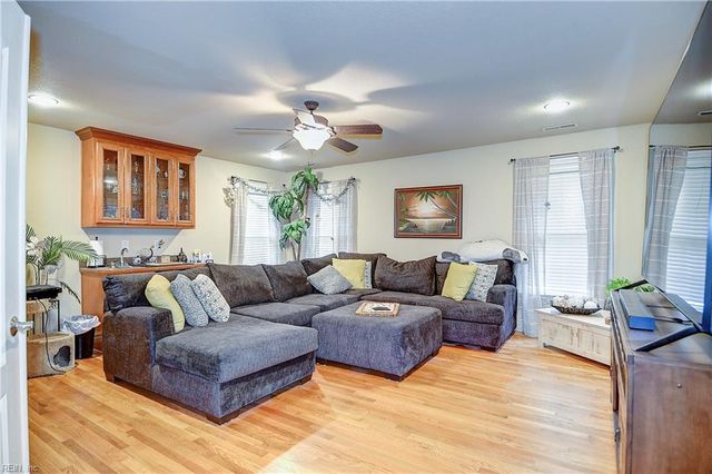 6016 Spinnaker Cove CT, Suffolk, VA 23435