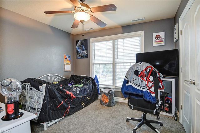 6016 Spinnaker Cove CT, Suffolk, VA 23435